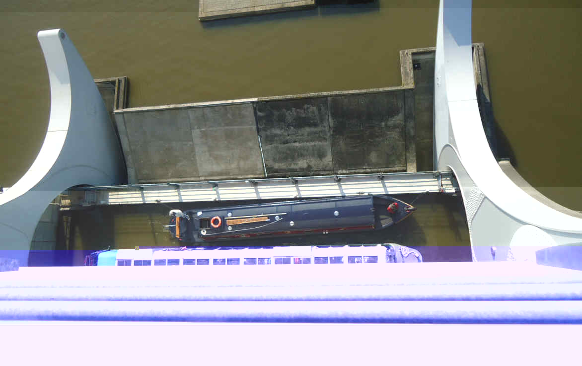 Quite an elevation change, looking down on some narrow boats