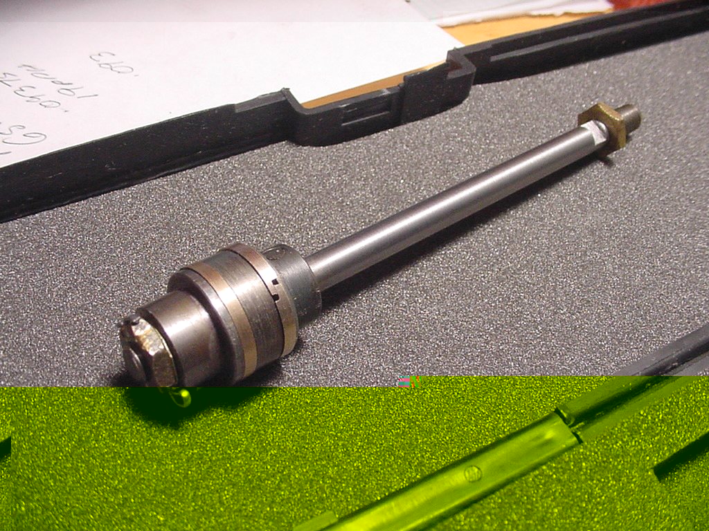 Piston valve for a small steamer