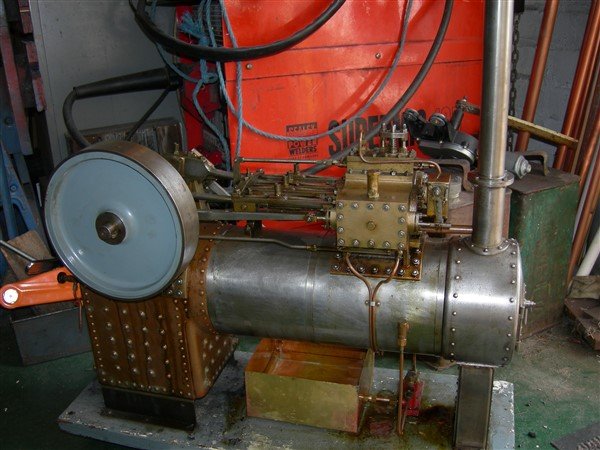 Twin Stationary (2) (600 x 450).jpg