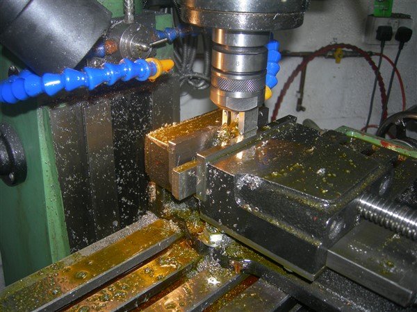 Con-rods (3) (600 x 450).jpg