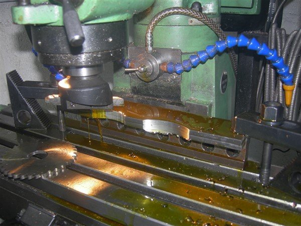 Cyl Mount (4) (600 x 450).jpg