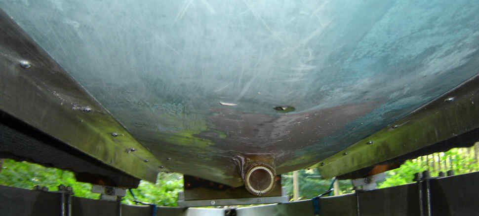 keels-sterntube-look fwd.jpg