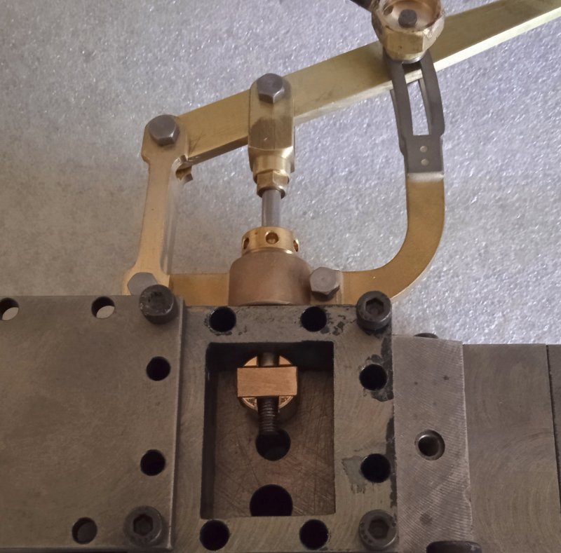 Throttle valve full opened